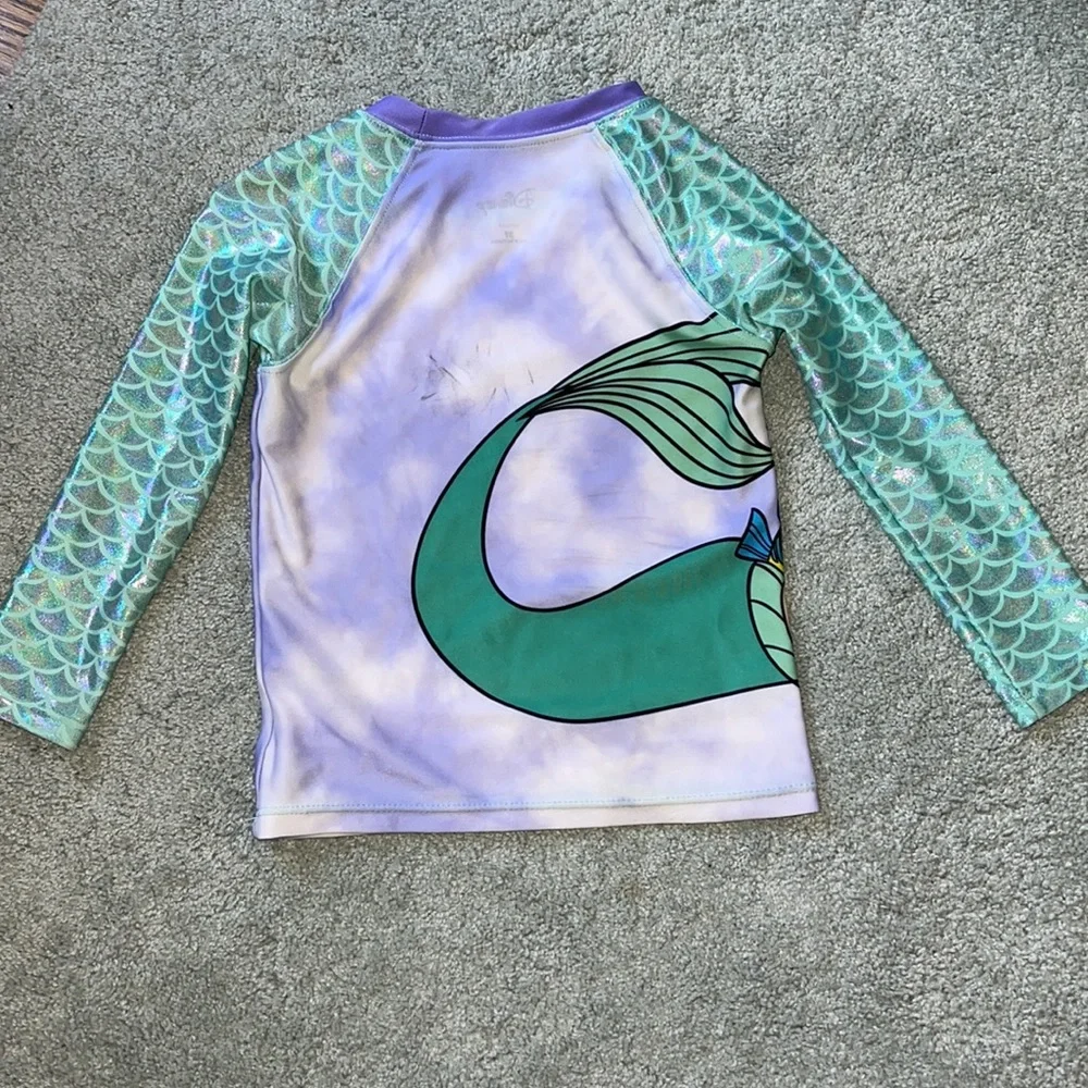 Ariel Rashguard - Picture 2 of 3